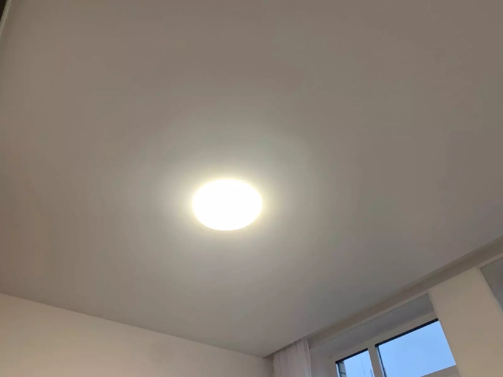 Шахты, проспект Победа Революции, 99, фото 1